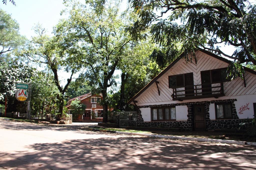 Hosteria La Cabana Puerto Iguazu Exterior photo